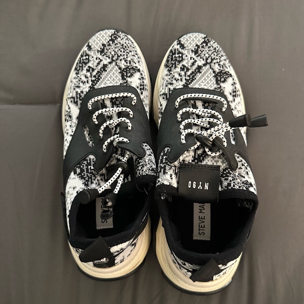 Steve Madden NY90 Sneakers